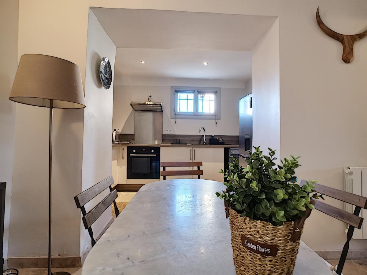 Appartement Avec Terrasse En Centre Ville De Saint Remy De Provence エクステリア 写真